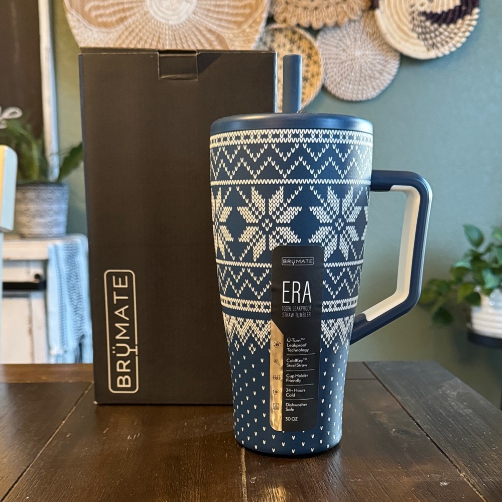 BruMate Era 30oz in Alpine Knit! Limited Edition! New!!